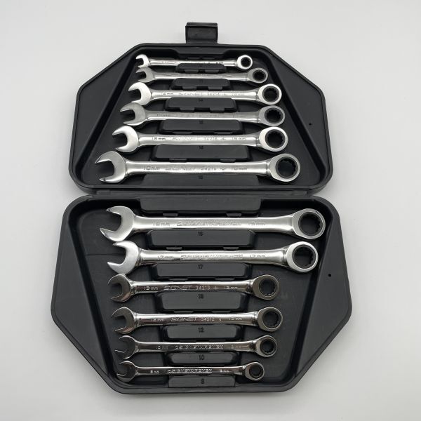 16【Z16】 中古品 SIGNET シグネット ギアレンチセット 12PC 8mm～19mm 専用ケース入り 工具セット レンチ