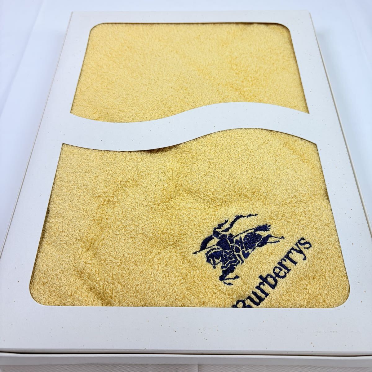 美品未使用品　 Burberrys BURBERRY バーバリー　ニューバーバリーカラー　 バスタオル　イエロー　松坂屋　ギフト　当時物