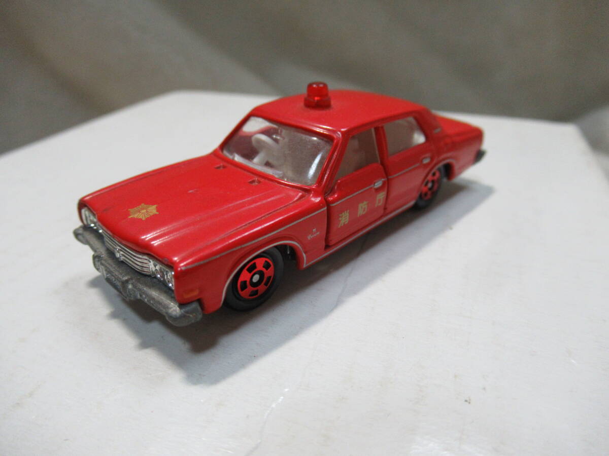 ミニカー 1/65 トヨタ クラウン パトロールカー 消防庁 「トミカ No.4」 タカラトミー ミニチュア