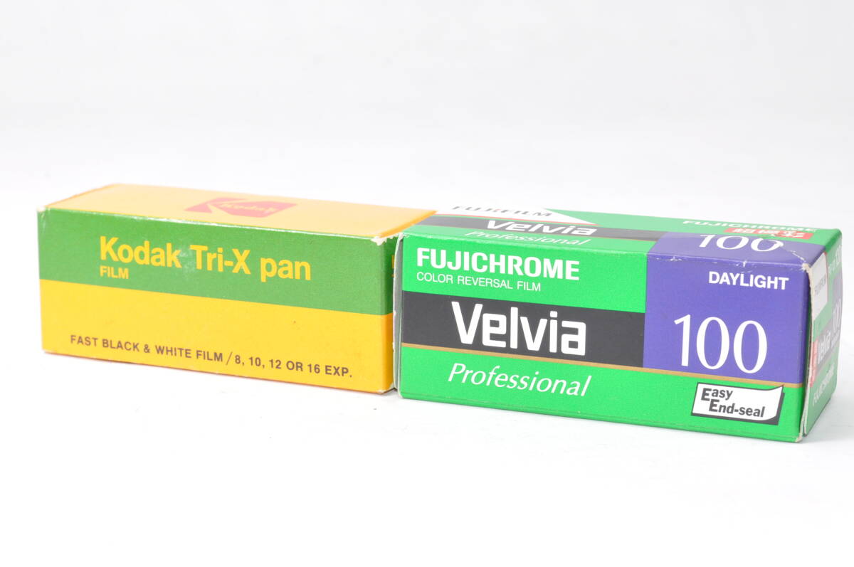 稀少 フィルム 2種類 Kodak Tri-X pan FUJICHROME Velvia 100 120フィルム ♯A8146