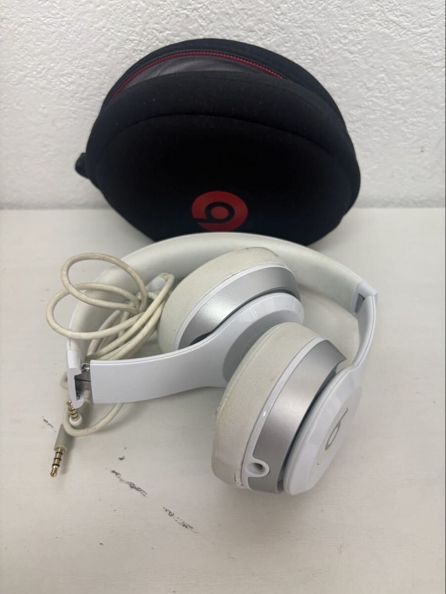 ★【売り切り】Beats Solo2 有線ヘッドホン B0518 シリアル有 ホワイト　BO518 現状品
