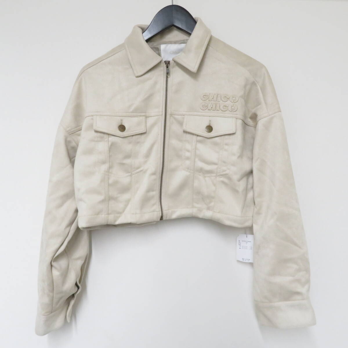 服◆Chico チコ 胸ロゴショート丈スエードジップブルゾン CHZ1051107A0004 フリーサイズ 未使用品●S0608■