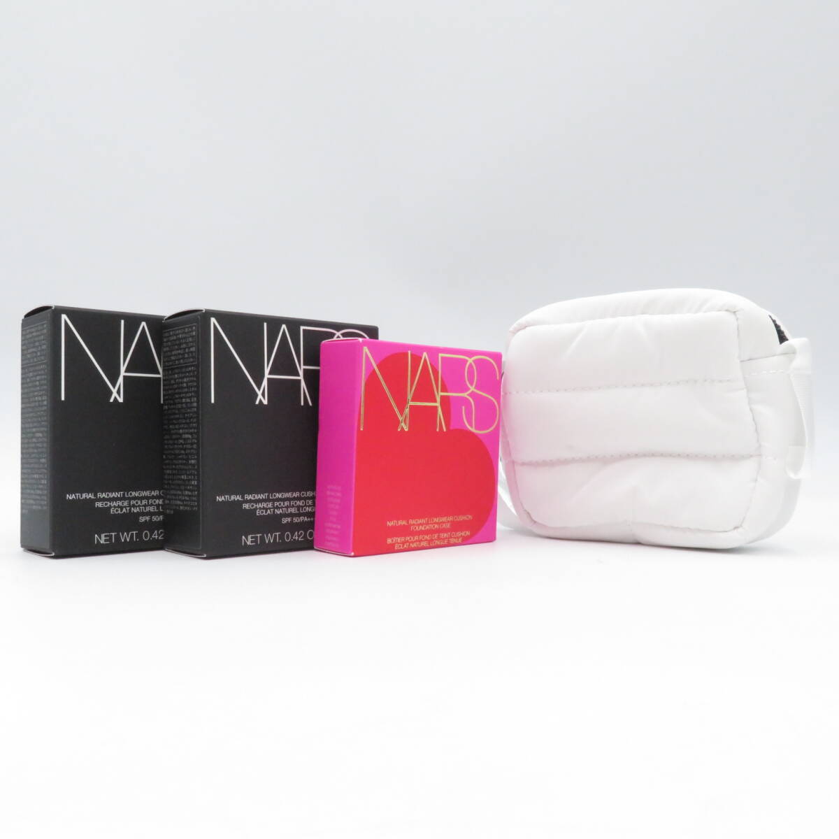 化粧品◆NARS ナーズ ファンデーション レフィル(5877)/限定ケース(04502)/キルティングポーチ 4点セット 未使用品●S0639■