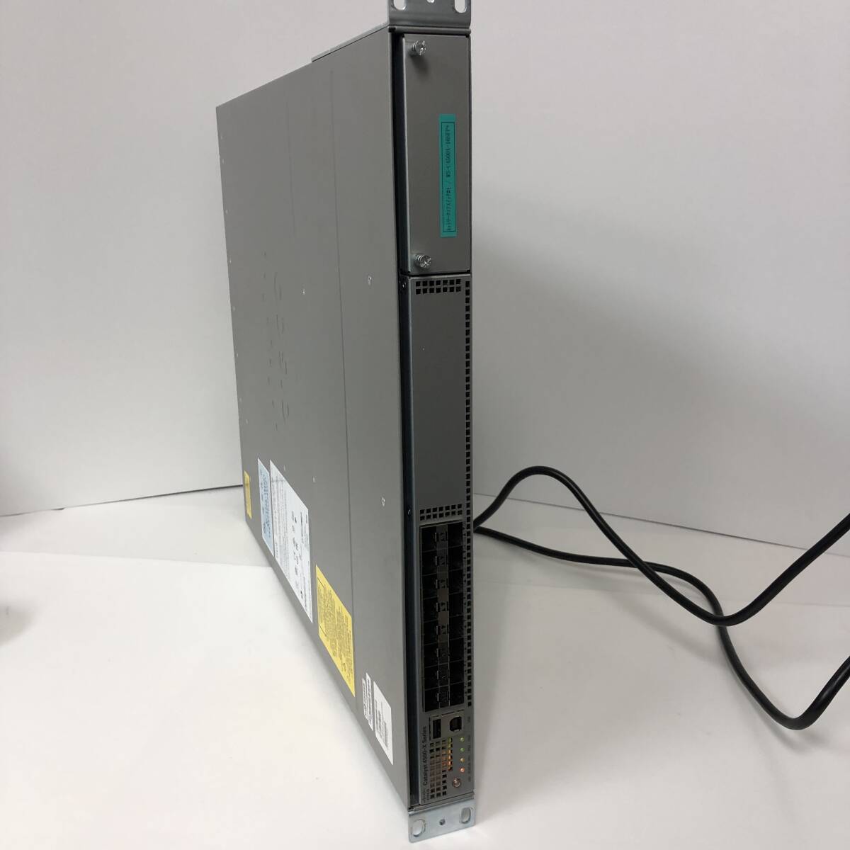 【極美品】CISCO シスコ WS-C4500X-16SFP+ Catalyst 4500-Xシリーズ 10ギガビット イーサネットアグリゲーションスイッチ #000269（140）