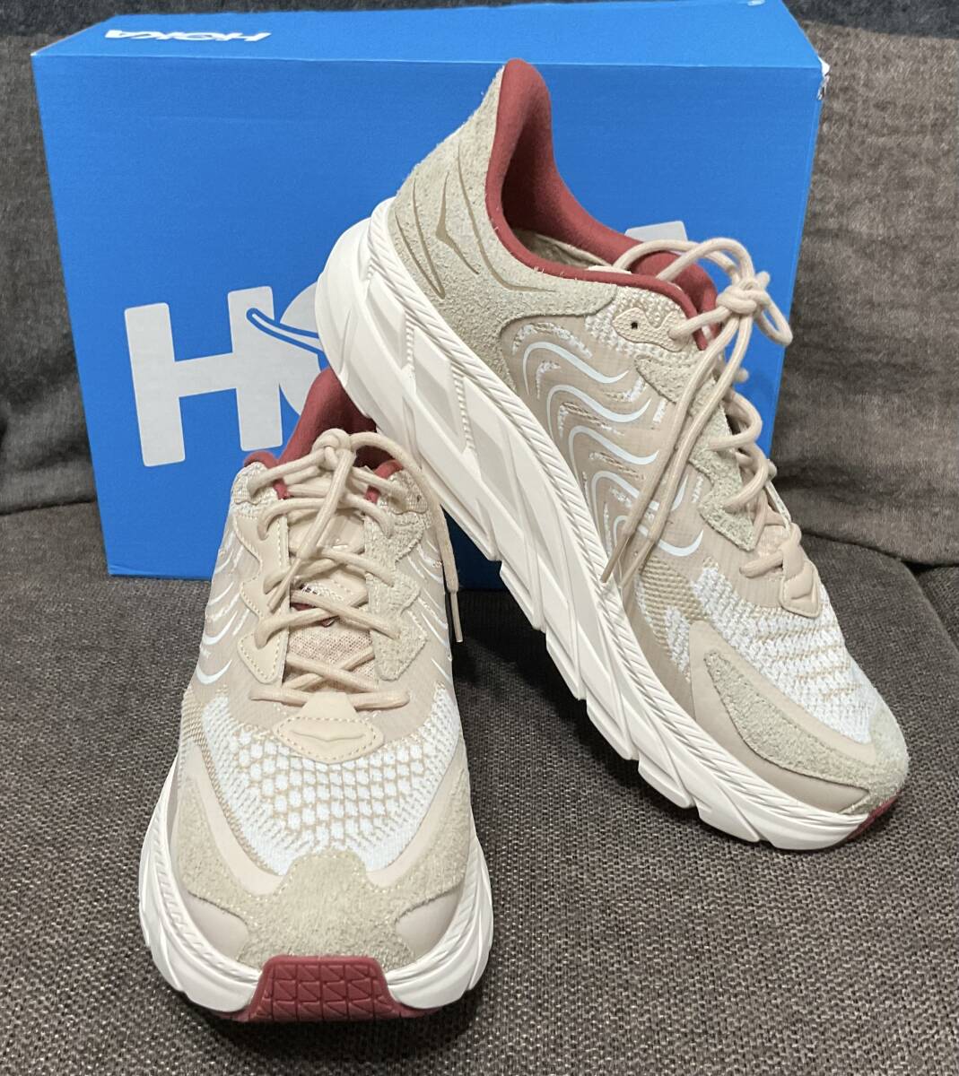 HOKA ホカ クリフトンLS 28.5cm メンズスニーカー　ベージュ sand/rust 美品