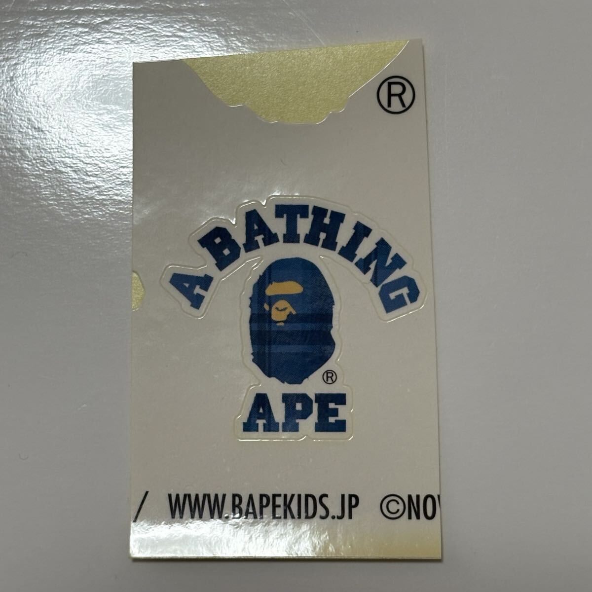 定番　A BATHING APE アベイシングエイプ エイプ BAPE ステッカー Y2K ビンテージ　