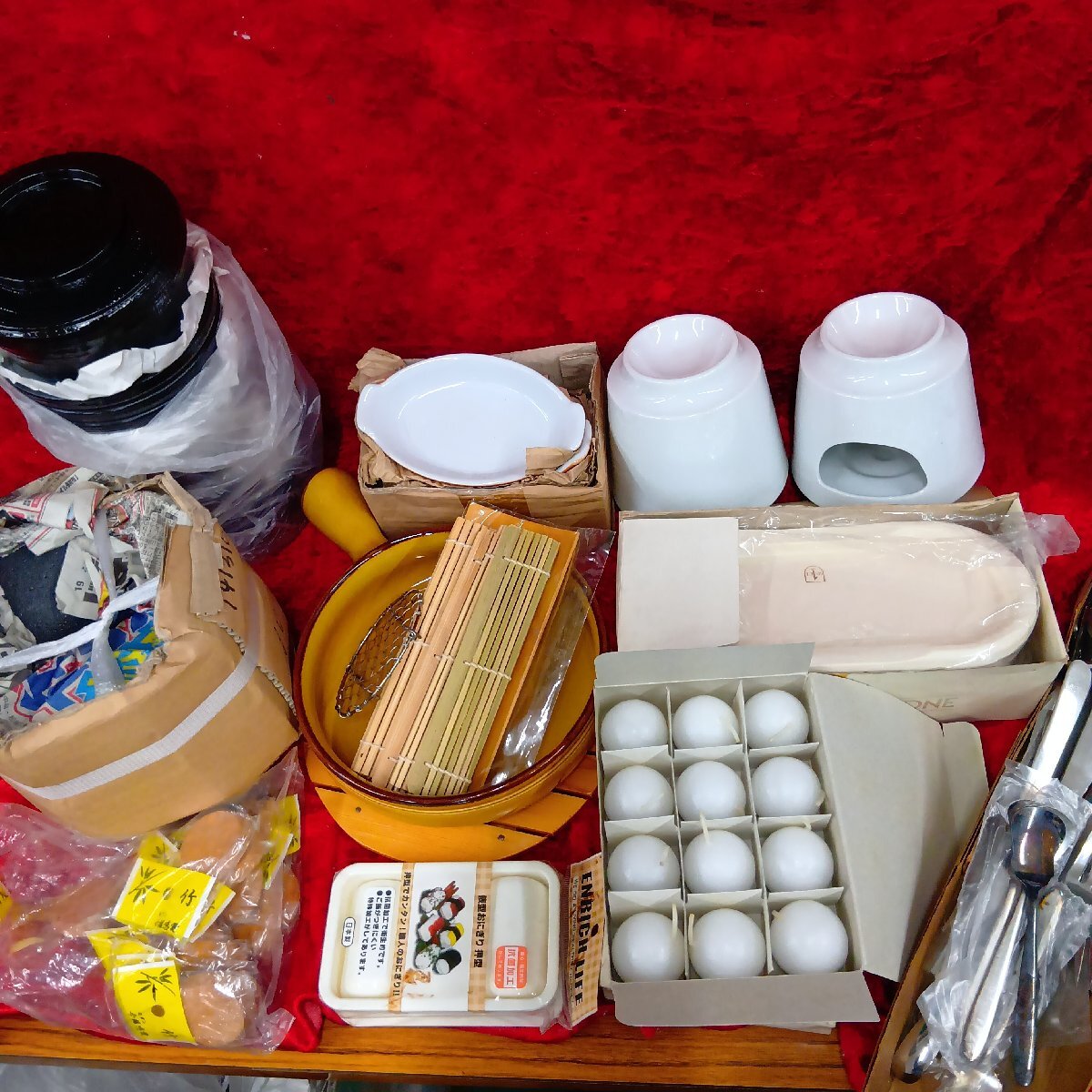 03-11-A37 ★BR【送料無料】キッチン雑貨 業務用など まとめ売り お買い得セット 食器 カトラリーなど 未使用品