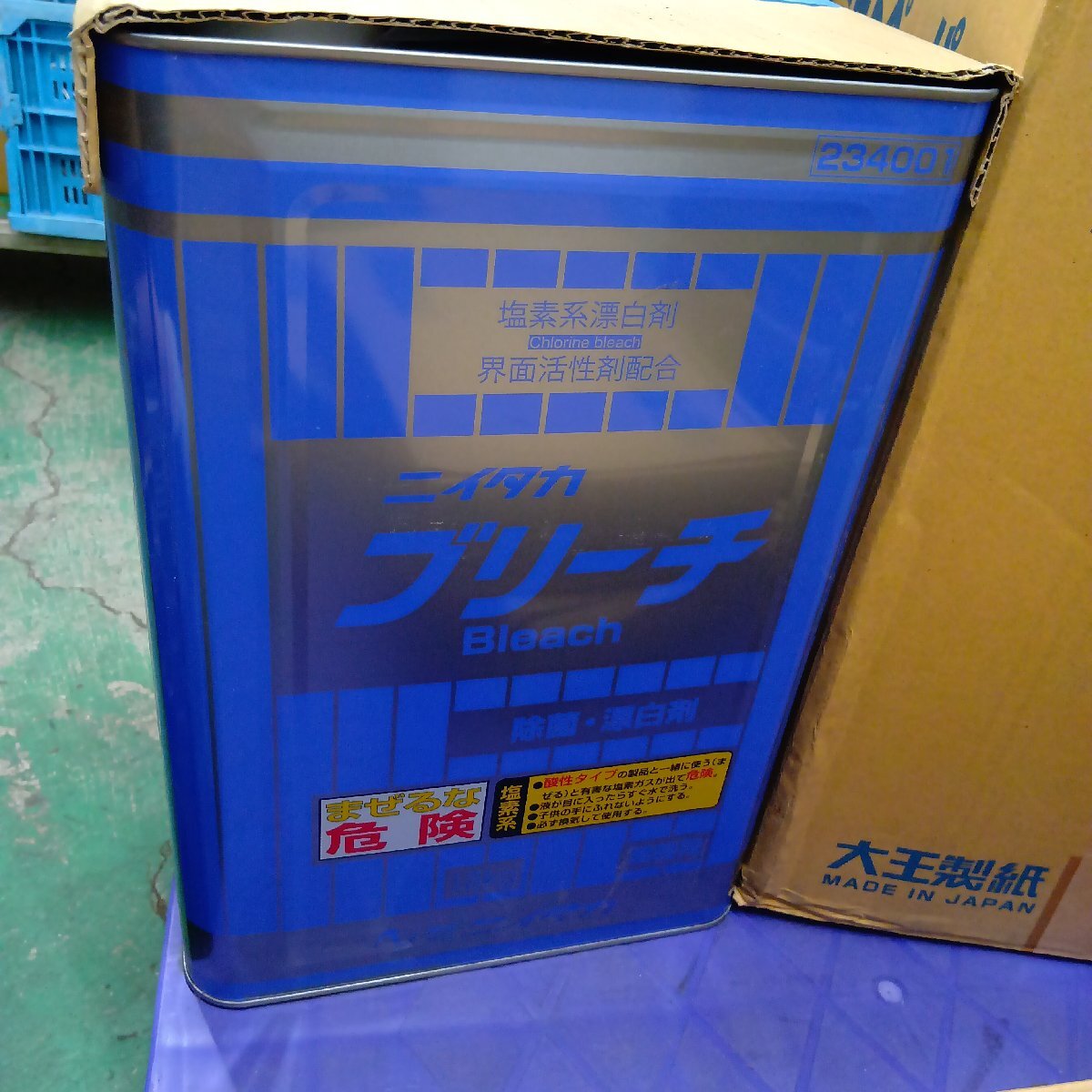 03-11-A54 ★BR【送料無料】ニイタカ 泡ブリーチ 業務用 塩素系除菌・漂白剤 18kg 飲食店店舗用品 未使用品
