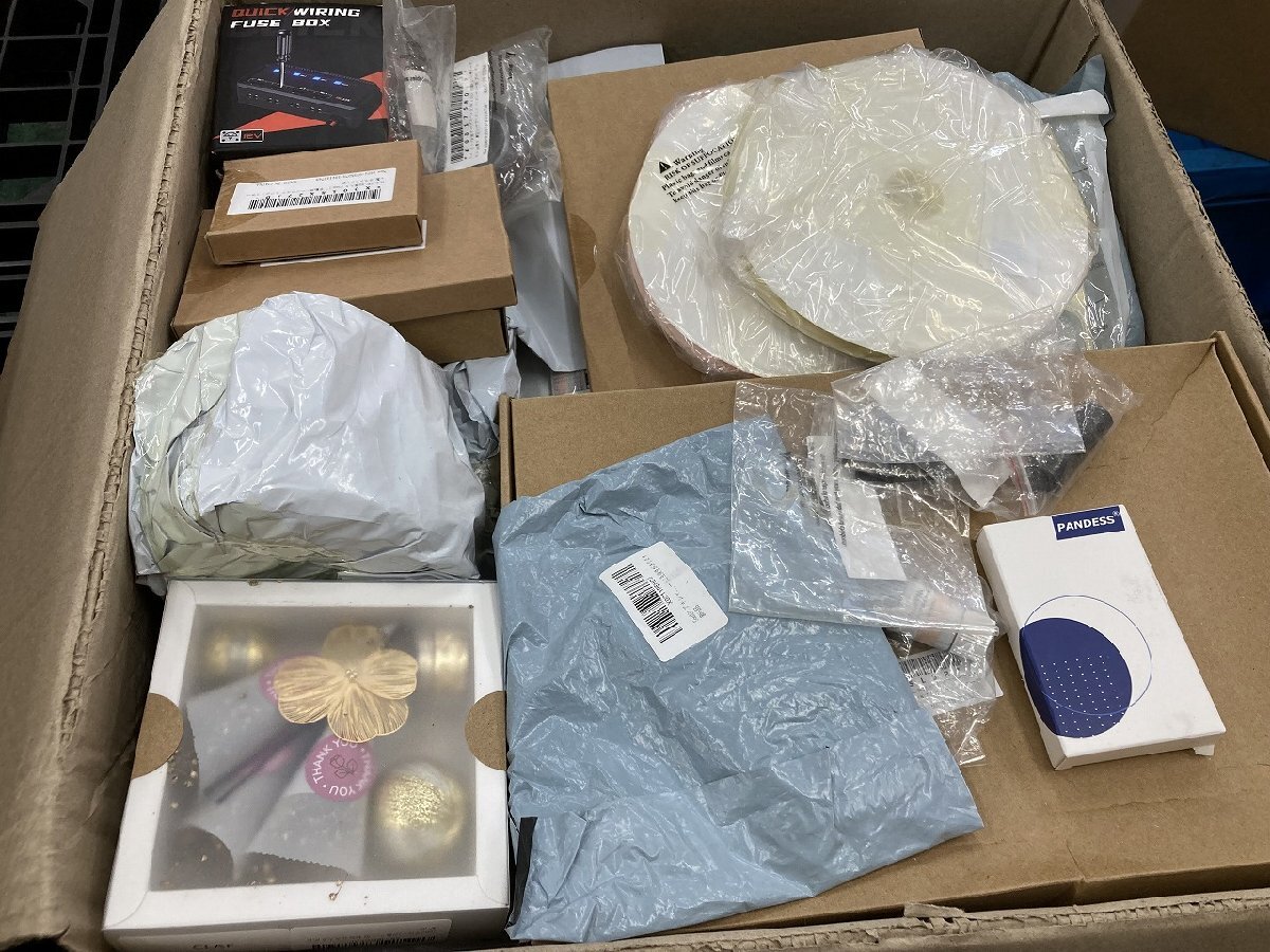 03-04-041 ★AH【送料無料】雑貨 首サポーター スマホアクセサリー 産業用パワートランスミッションベルト など 大量 まとめ売り 未使用品