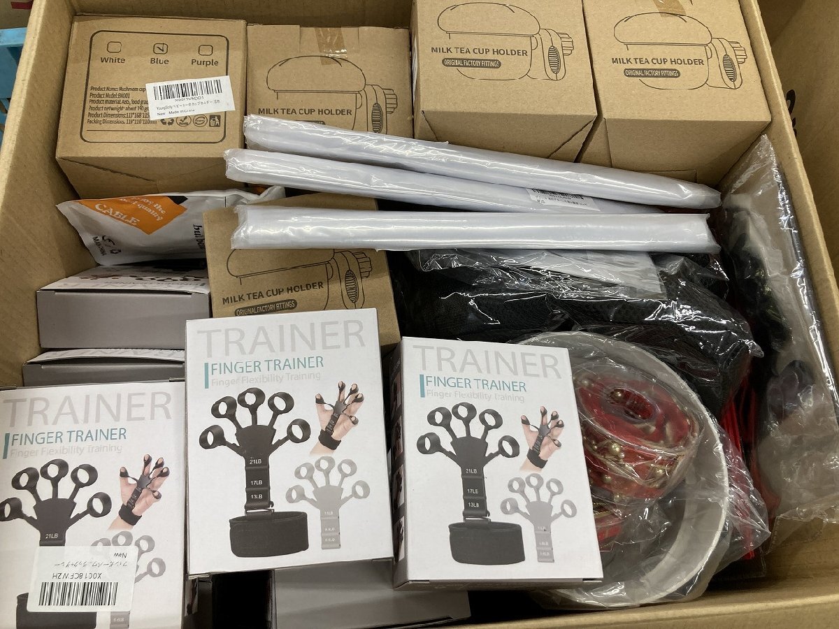 03-05-102 ★AH【送料無料】 スマホアクセサリー ケース フィルター 雑貨 など 大量 まとめ売り 未使用品