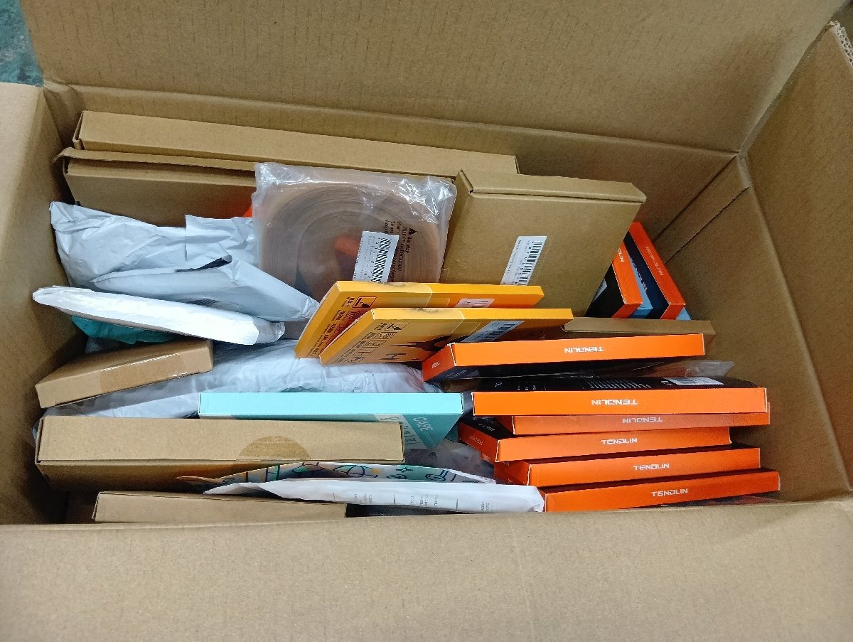 03-04-121 ★AH【送料無料】雑貨 スマホアクセサリー ケース フィルター 暖炉用シャベル など 大量 まとめ売り 未使用品