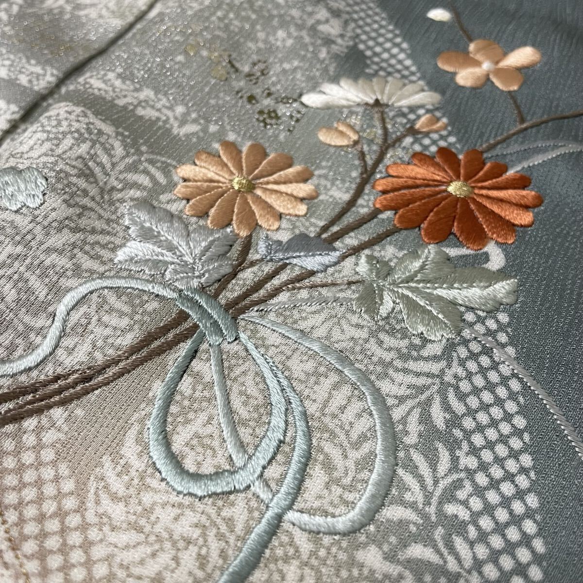 付下げ たたき染め 刺繍の花模様に上品な染め 着物 正絹 B-3019