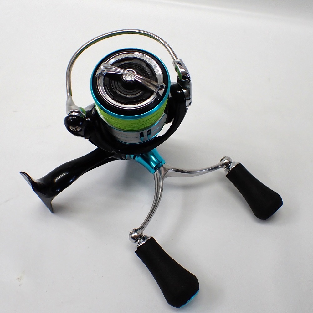 Ft639391 ダイワ リール スピニングリール 19エメラルダス LT2500S-DH 060100 Daiwa 中古