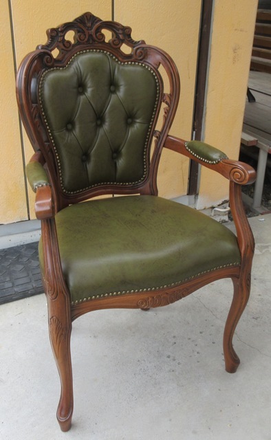 ☆美品☆ヨーロピアン ロココ調 アンティーク風 鋲付き 合成皮革製 ひじ掛け付き 木製ダイニングチェア シングルチェア②