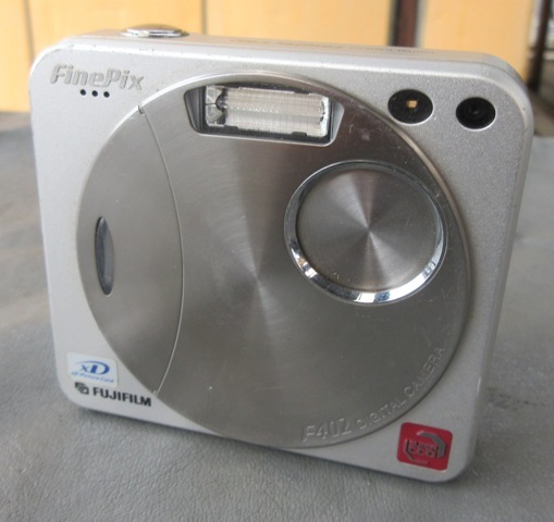 ☆ジャンク☆FUJIFILM 富士フィルム FINEPIX F402 ファインピクス デジタルカメラ デジカメ フジフィルム XDカード仕様