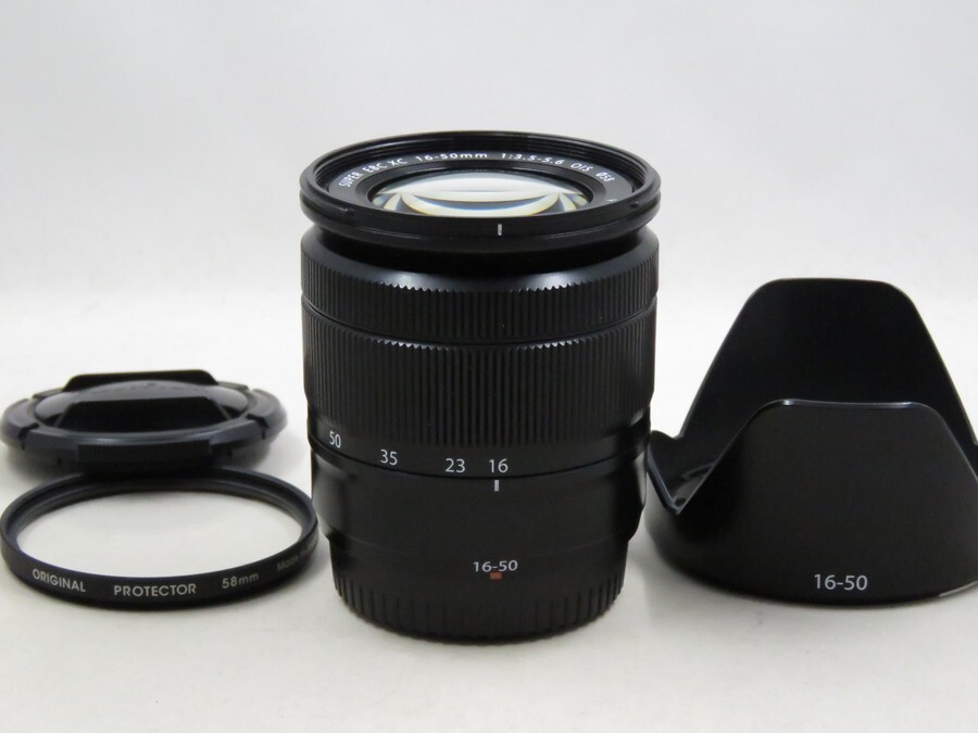 [23521V2]★超極上美品★FUJIFILM SUPER EBC XC 16-50mm F3.5-5.6 OIS ブラック フィルター・フード付き