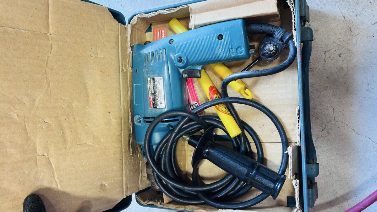 マキタ makita 電動工具 100V ハンマドリル 振動ドリル HP1030 DIY 大工道具 ケース付 コード式 インパクトドライバ