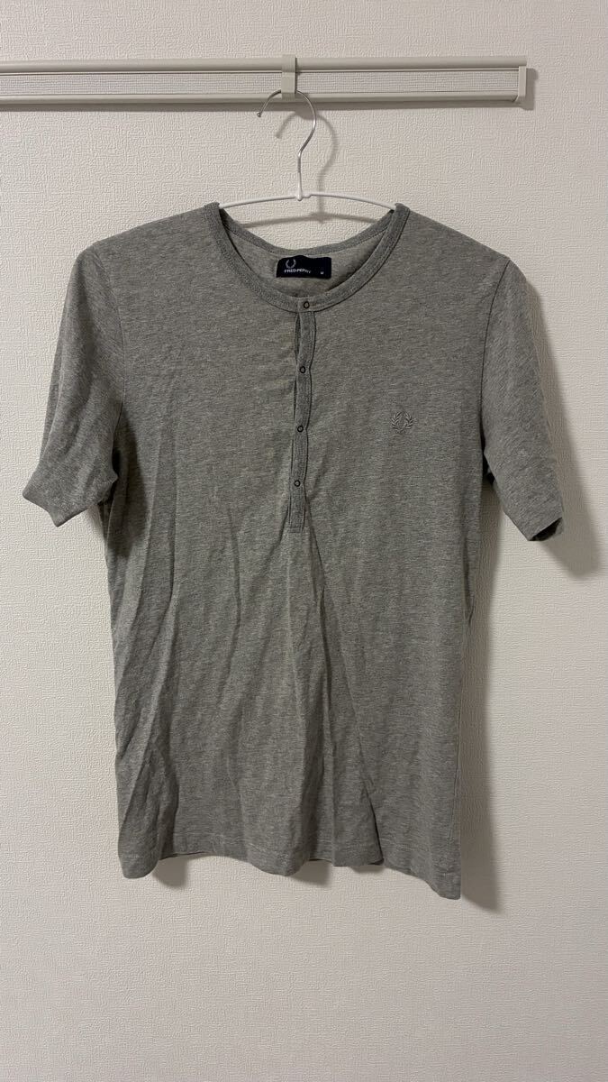 フレッドペリー Tシャツ 半袖 グレー
