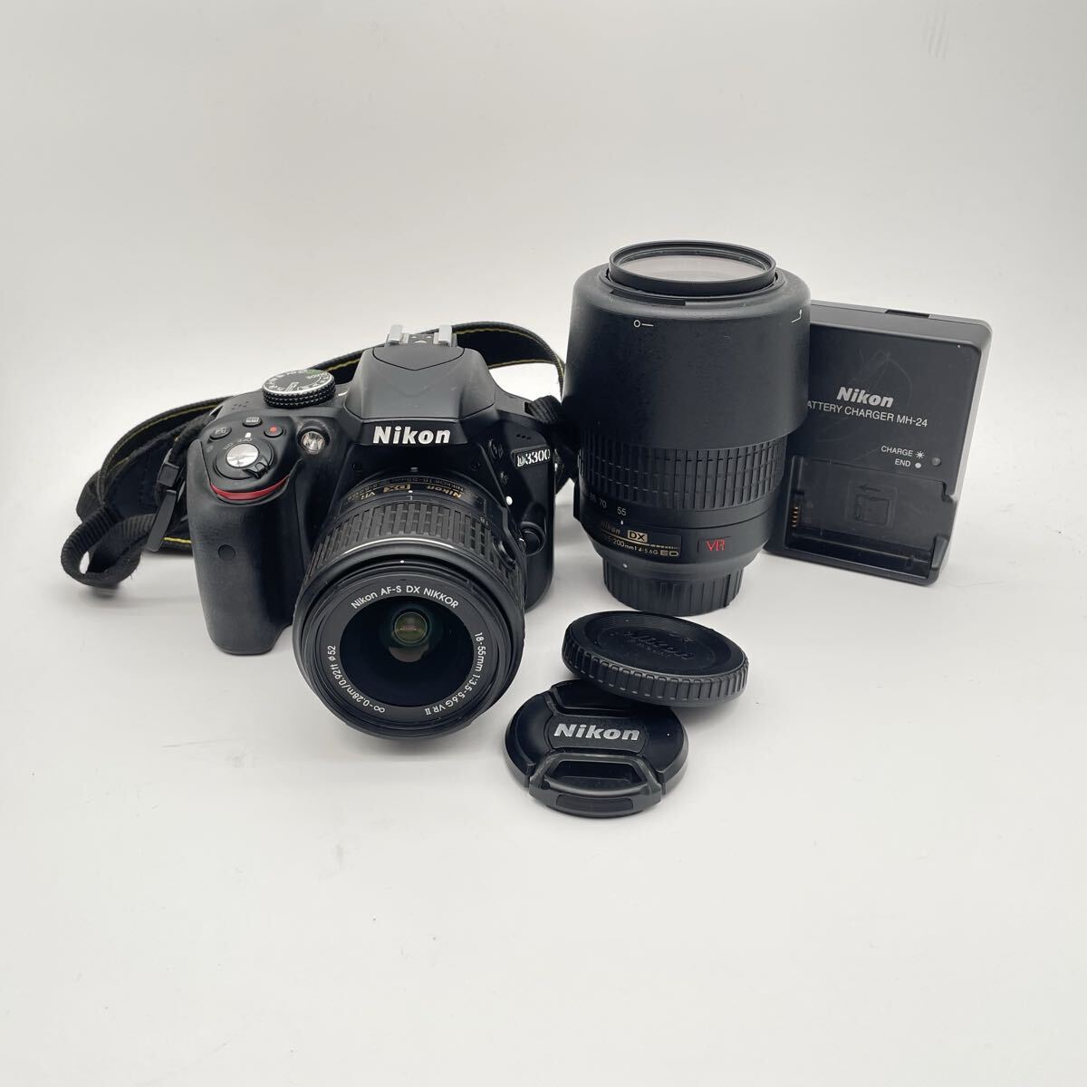 ニコン Nikon D3300 ダブルズームキット デジタル一眼レフカメラ VR レンズ DX AF-S NIKKOR 