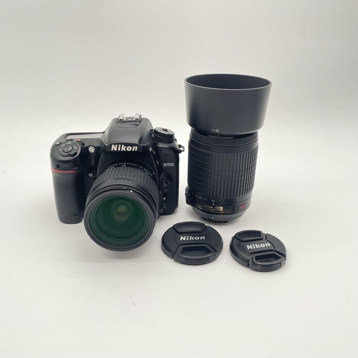Nikon ニコン D7500 デジタル一眼レフカメラ　レンズ2本付き NIKKOR