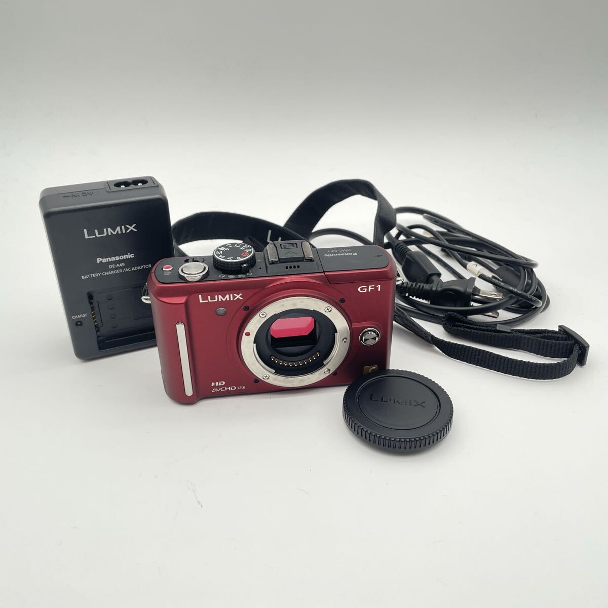 Panasonic パナソニック LUMIX ボディ レッド ミラーレス一眼カメラ DMC-GF1