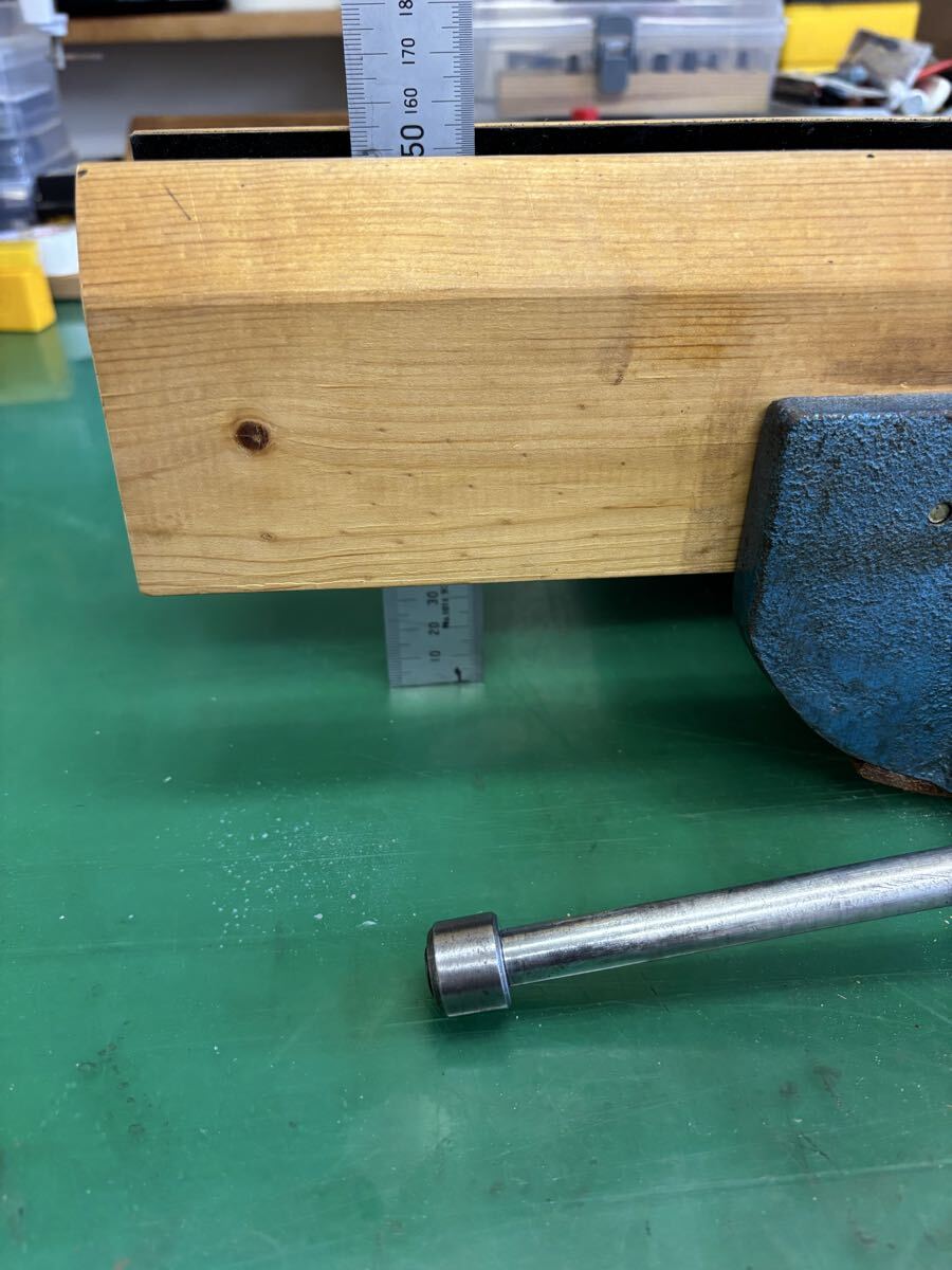 木工バイス、木工用万力、クランプ、台下型、DIY、革固定道具、 建具、 大工道具 、家具