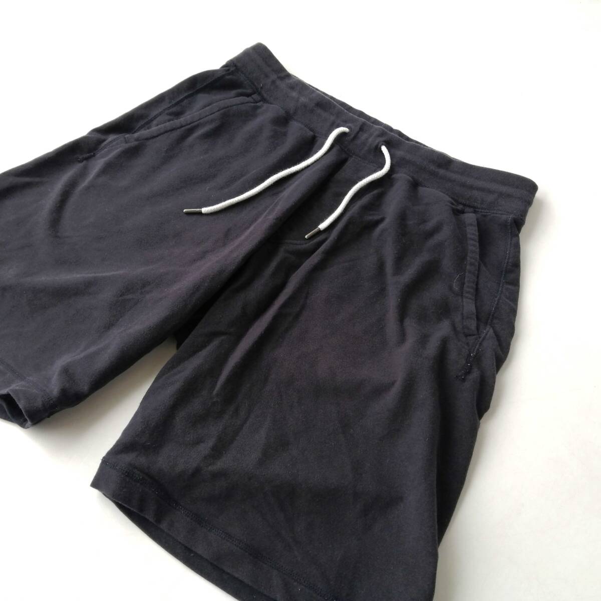 UNIQLO ユニクロ メンズ♪ショートパンツ ハーフパンツ コットンハーフパンツ S ネイビー 色褪せあり 260331nv【4点同梱で送料無料】