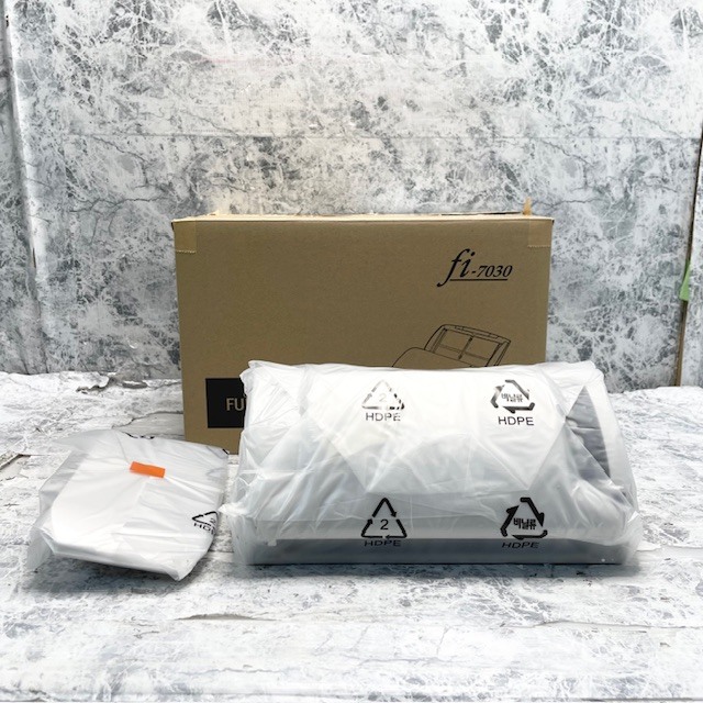 9723//【未使用品】富士通 fi-7030 A4 ADF イメージ カラースキャナ