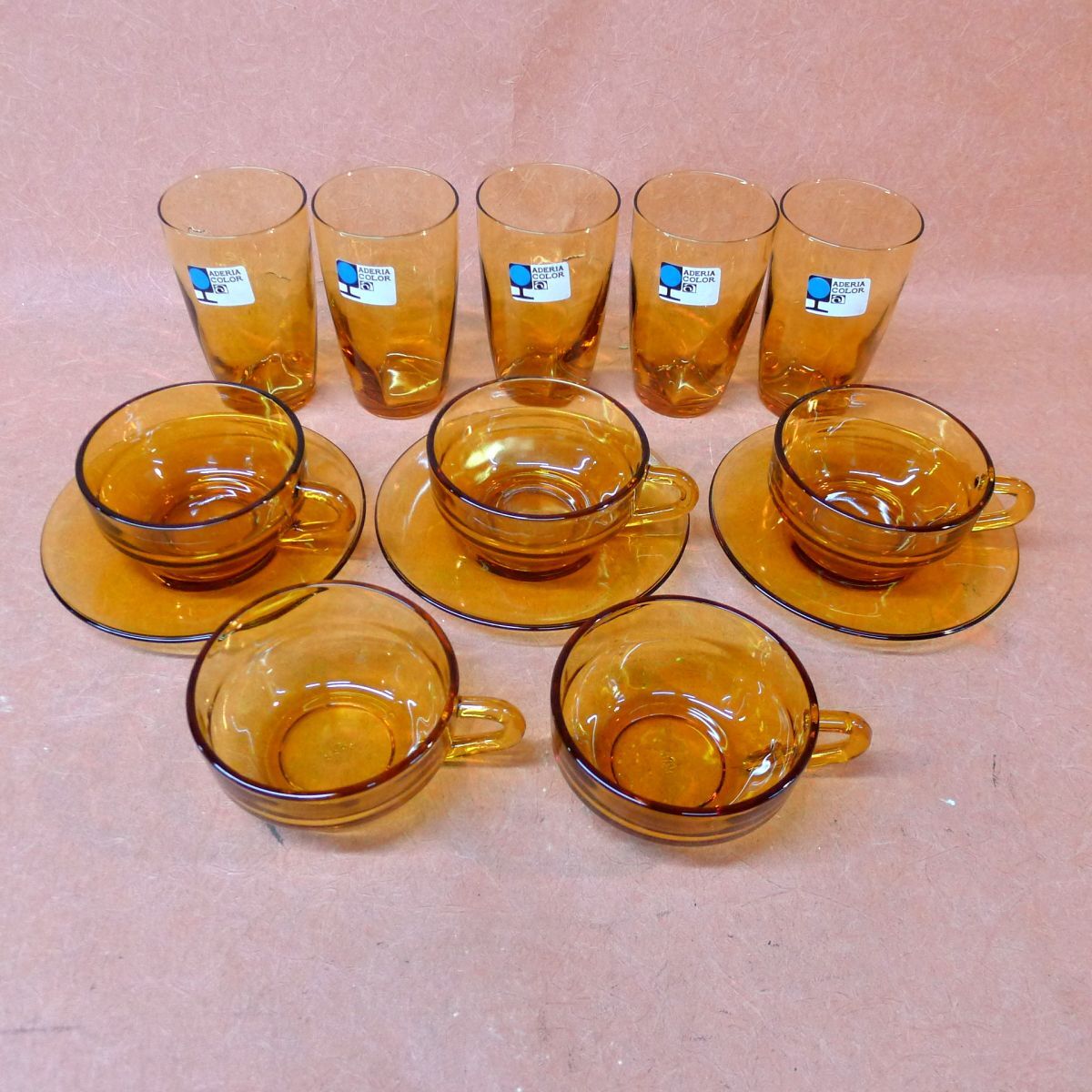 ★c027 新品 ADERIA アデリア カップ＆ソーサー タンブラーグラス 強化アデリアカラー アンバー 5客セット カップ5客 ソーサー3枚/140