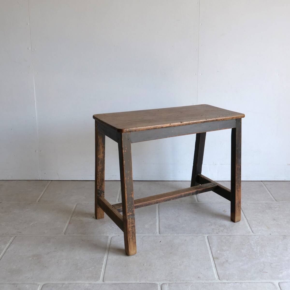 c.1950- 送料無料 オールドチーク材 スツール / テーブル 椅子 花台 飾り棚 店舗什器 ディスプレイ台 -403