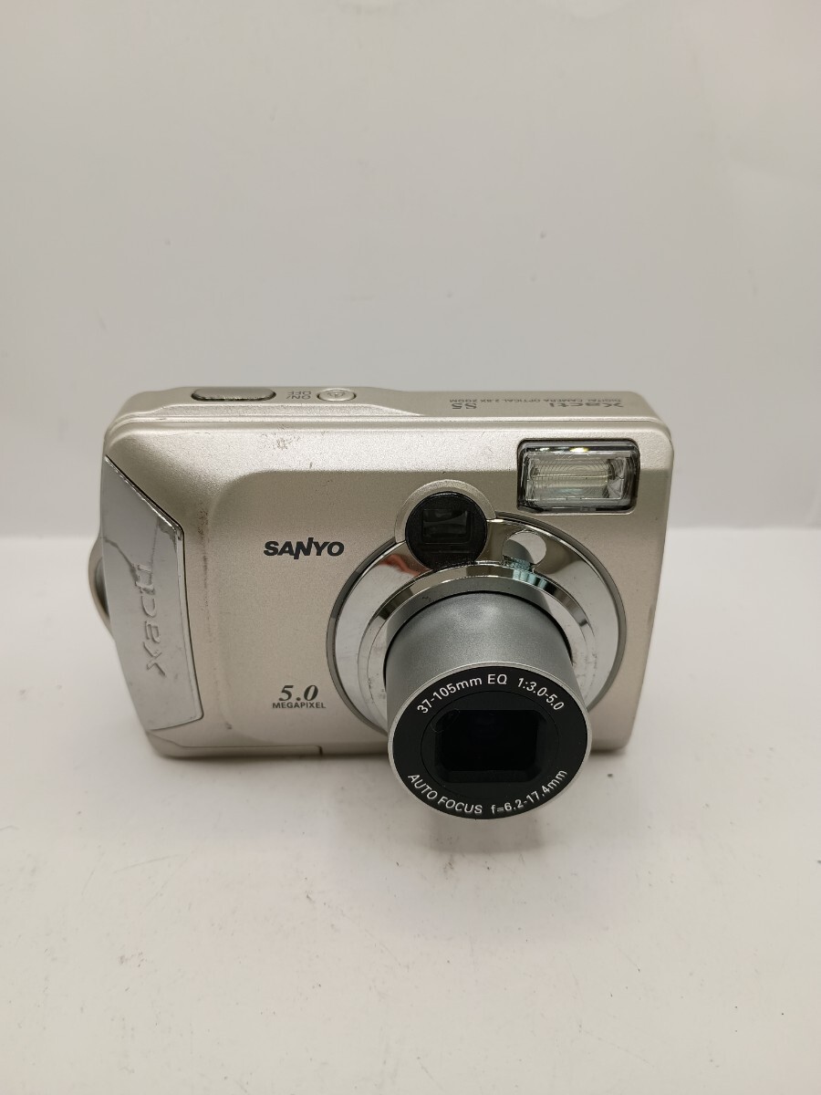 4473 1円スタート【動作確認済】SANYO Xacti DMC-S5コンパクトデジタルカメラ　シルバー