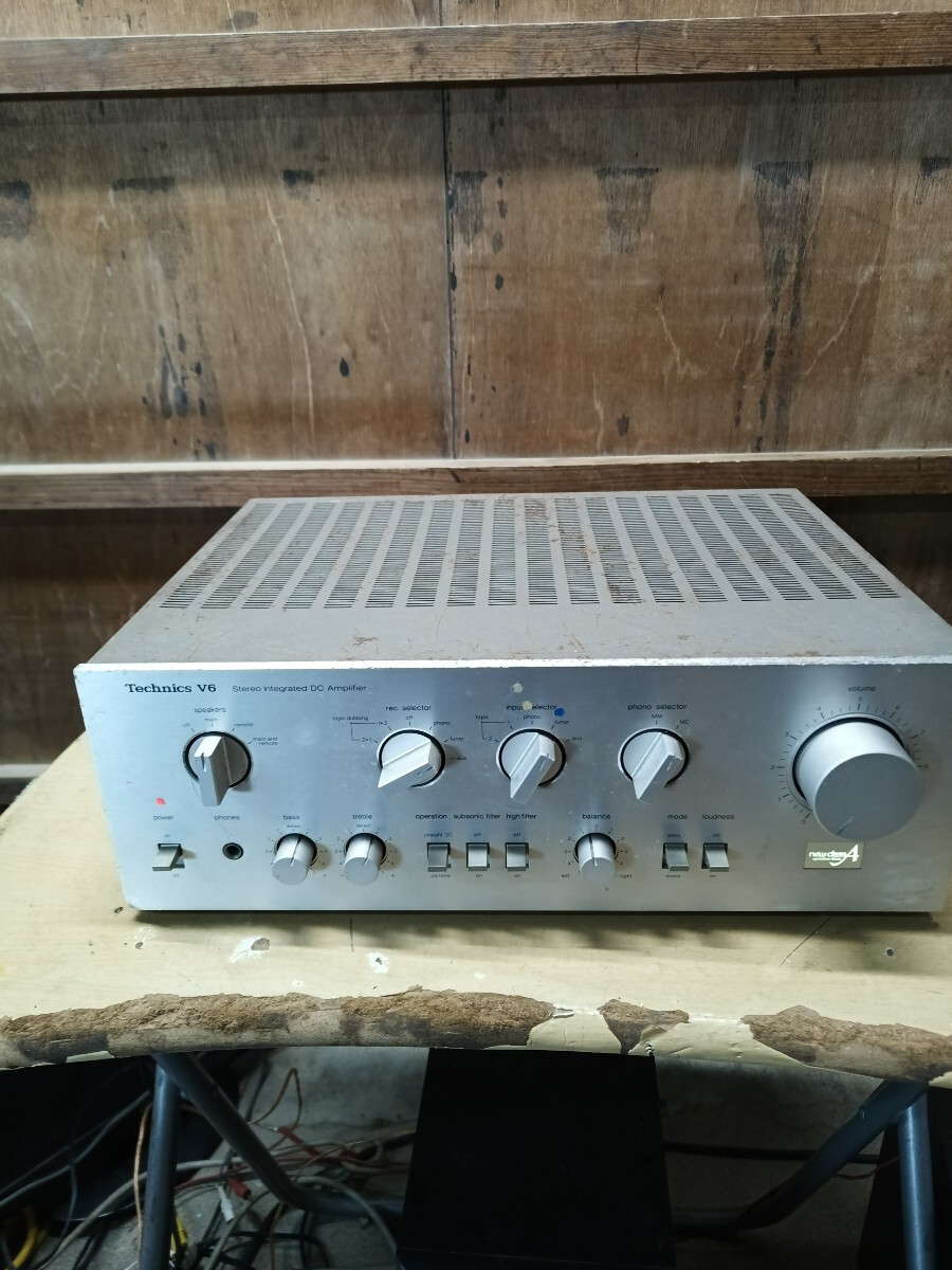 Technics テクニクス プリメインアンプ SU-V6 通電確認済み　現状品　完全ジャンク 　修理や部品取り等に