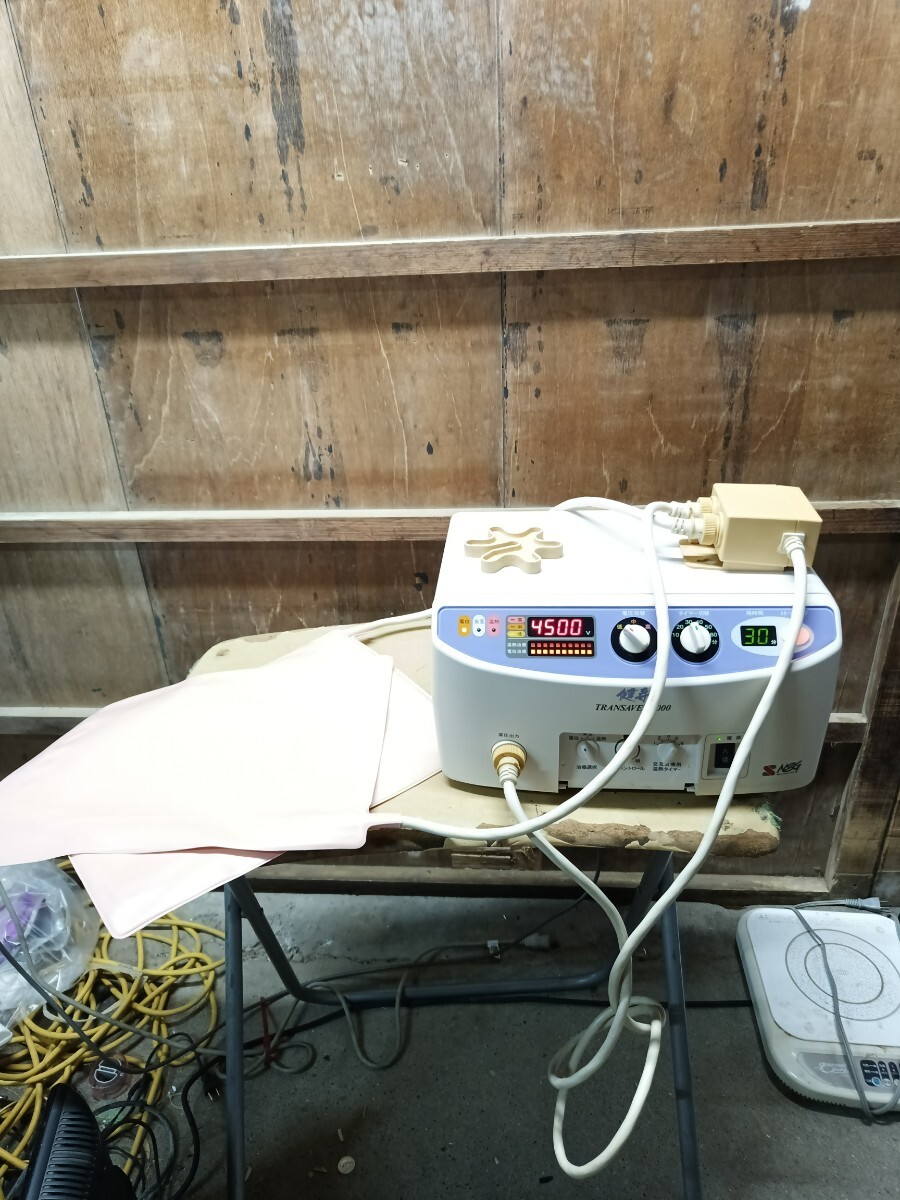 家庭用電位治療器 TRANSAVER9000 健寿 トランセイバー 現状品 通電ok .ジャンク品扱い