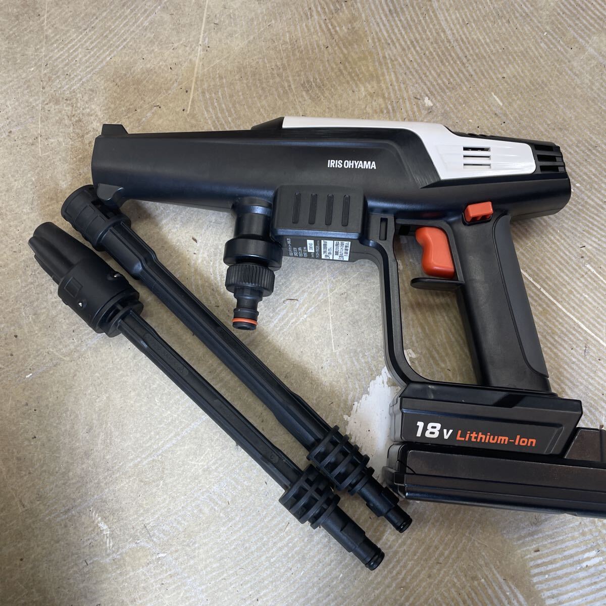 MTK16 IRIS OHYAMA(アイリスオーヤマ) 18v充電式ハンディウォッシャー JHW-201 動作未確認 現状品