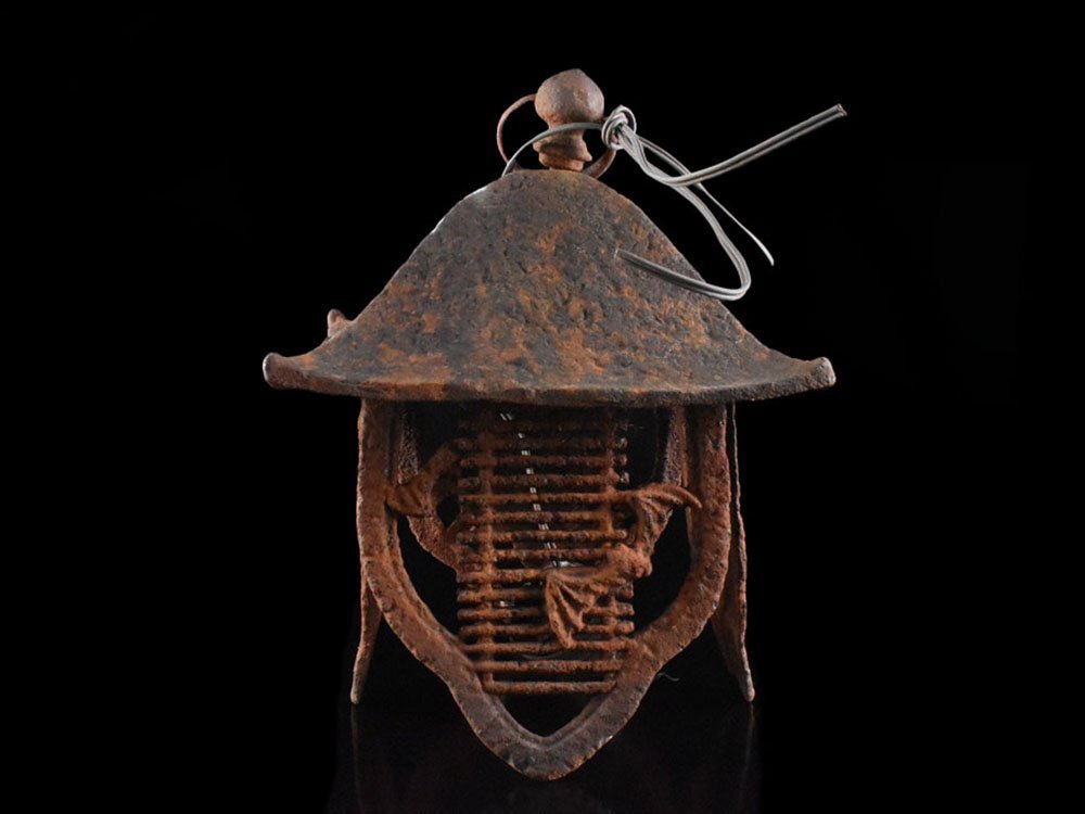 【雲】某廃寺買取品 仏教美術 古鉄 梟梅彫 置灯籠 灯篭 高さ34cm 古美術品(寺院日本庭園)CY1960 PThg12