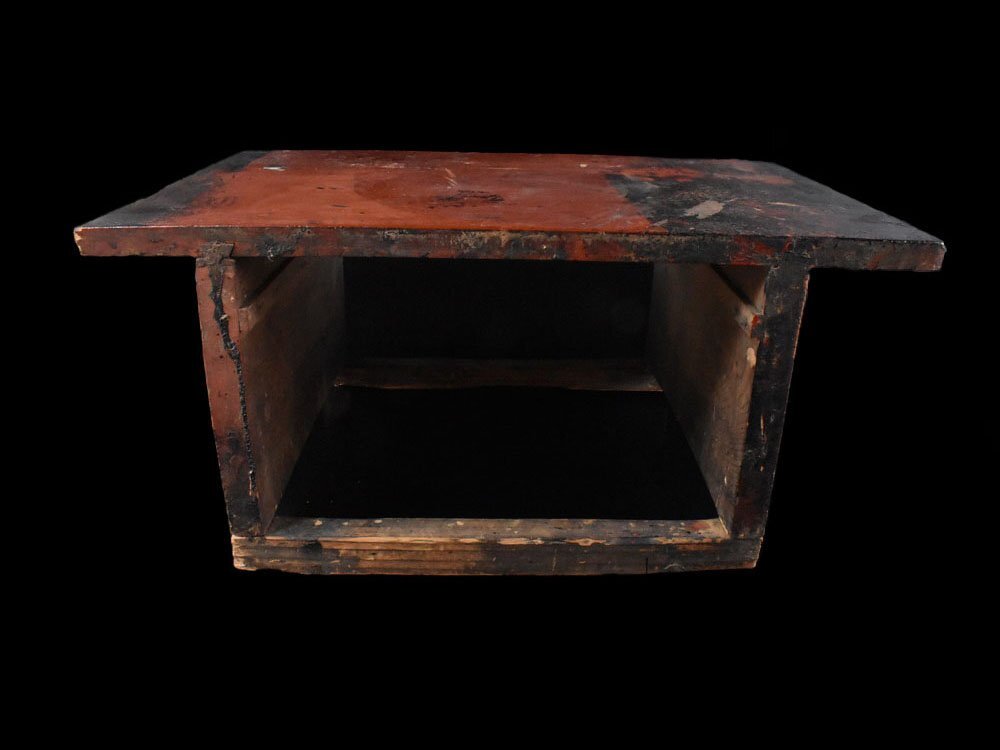 【雲】某名家委託品 時代 漆 作業台 座机 古台 31.5×50.5×23.5cm 古美術品(古道具古民具旧家蔵出)CY1904 UTgbk4