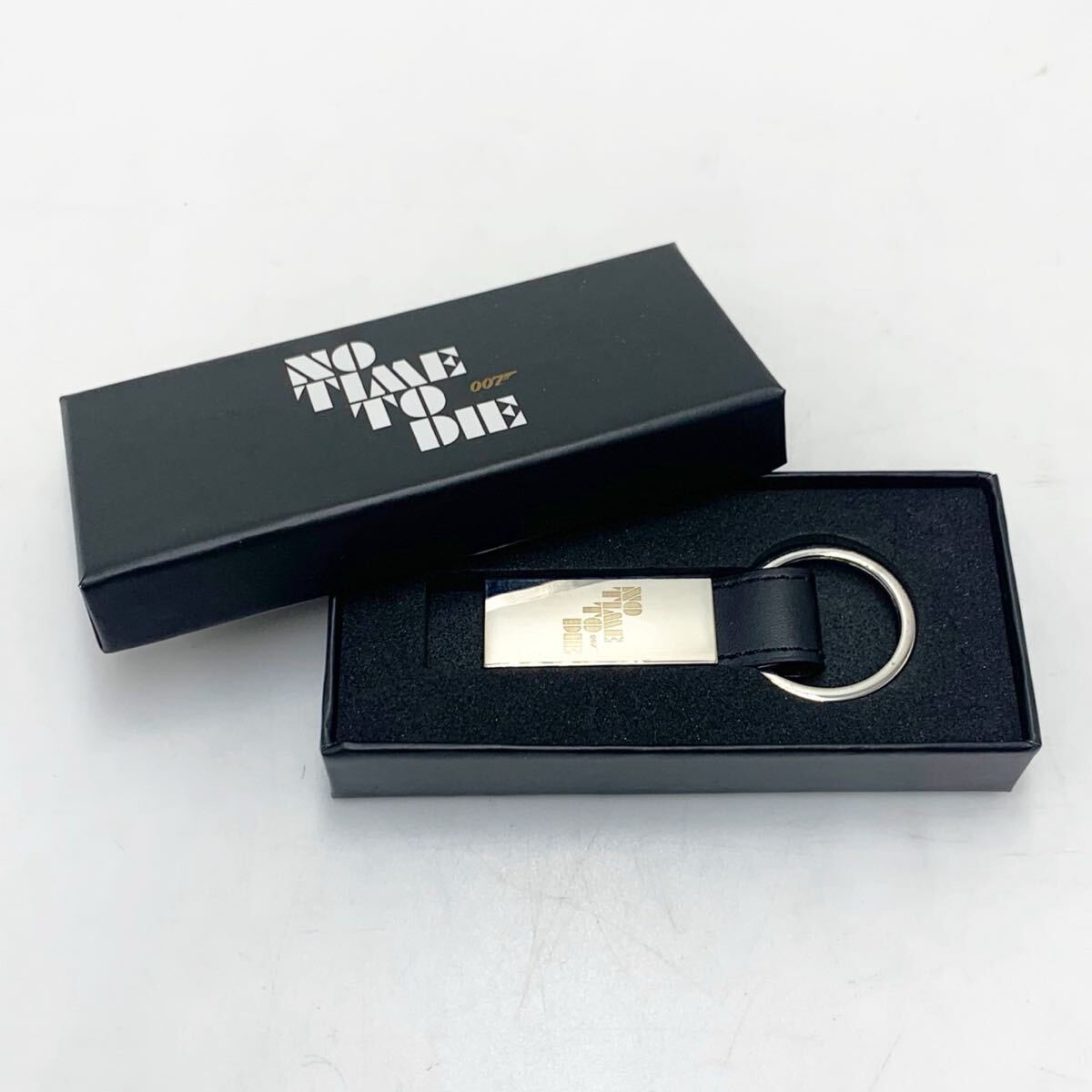 未使用 007 NO TIME TO DIE ノー・タイム・トゥ・ダイ キーチェーン キーホルダー【FC2071】