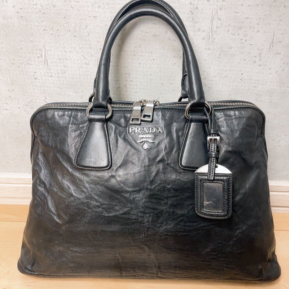 PRADA プラダ トートバッグ ハンドバッグ レザー 本革 ブラック 黒 ヴィンテージ Y2K シワ加工 ヴィンテージ レディース メンズ