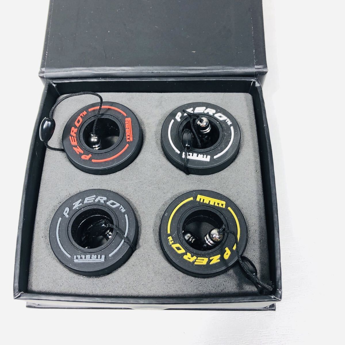 未使用 保管品 ピレリ タイヤキーホルダー 4色セット #B