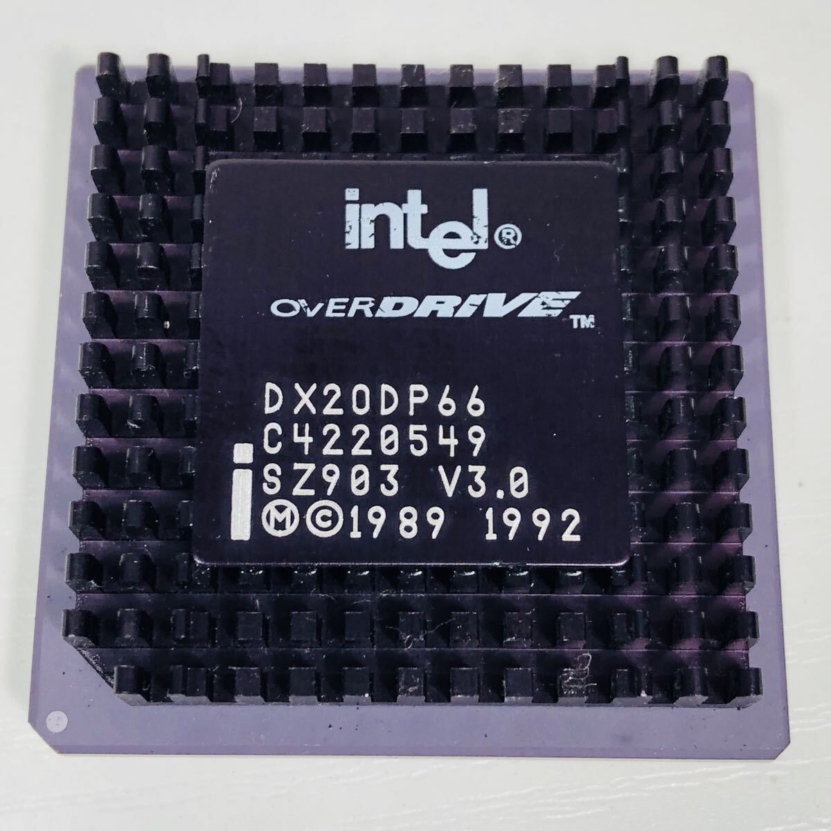 中古保管品 動作未確認 ジャンク Intel OVERDRIVE CPU DX20DP66 C4220549 SZ903 V3.0 1989 1992 #A