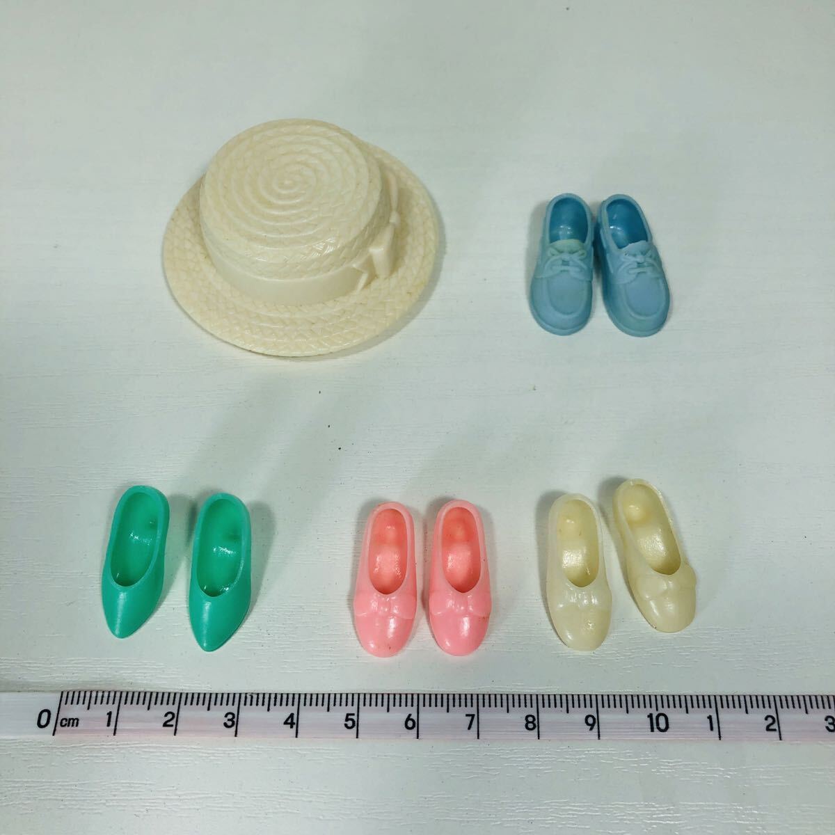 中古保管品 ジャンク ジェニー バービー リカちゃん など用 帽子1種 靴4種 セット