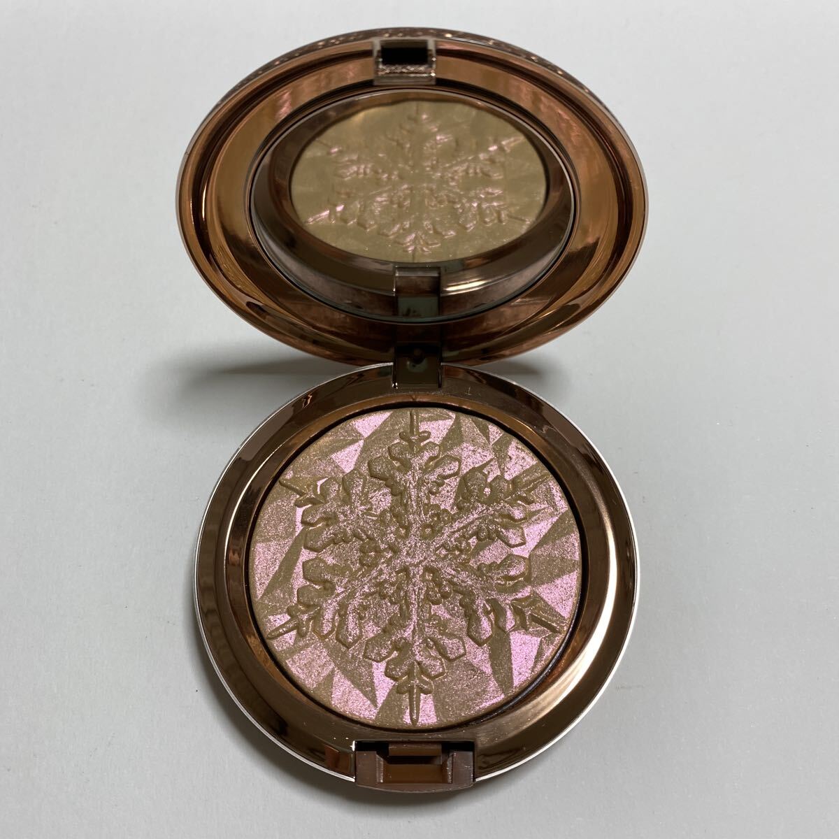 マック　MAC エクストラディメンション　 スキンフィニッシュ　プードルルミエール　ショーゴールド　