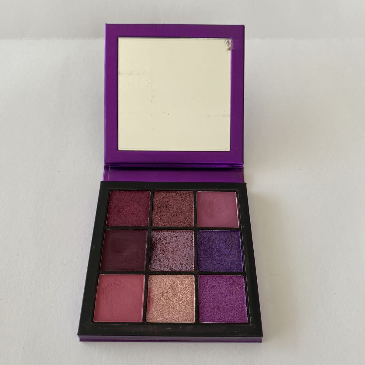 HUDABEAUTY アイシャドウパレット　アメジスト アイカラー