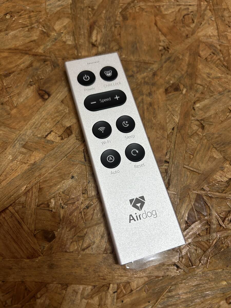 未使用品　Airdog エアドック リモコン 空気清浄機 純正リモコン シルバー　 X5s 　リモコンのみ　②