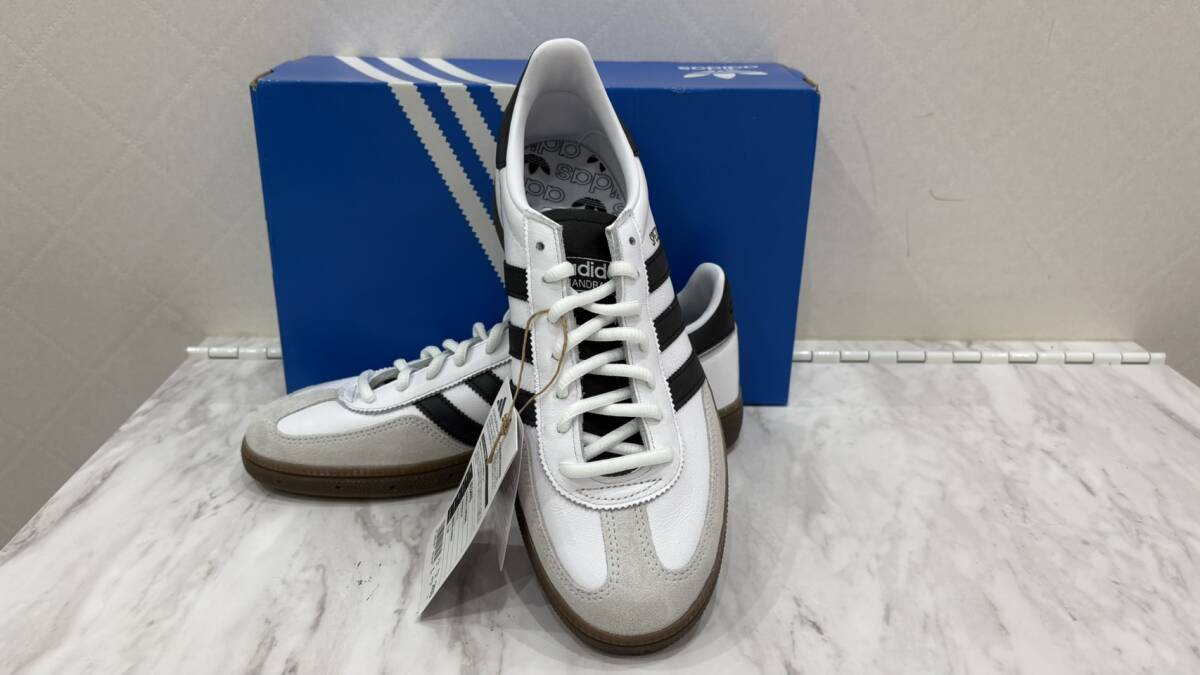 【SB9818】アディダスadidas Handball Spezial スニーカー 26cm シューズ ローカット白 ホワイト 黒　タグ付き　IE3403
