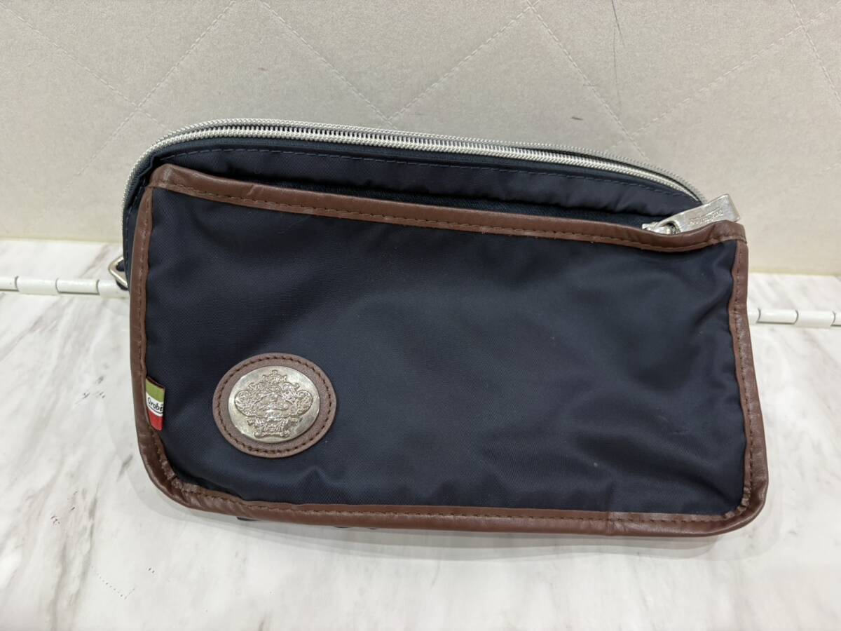 【SB11574】美品Orobianco ★ オロビアンコ ★ ボディーバック★ ネイビー★イタリア製