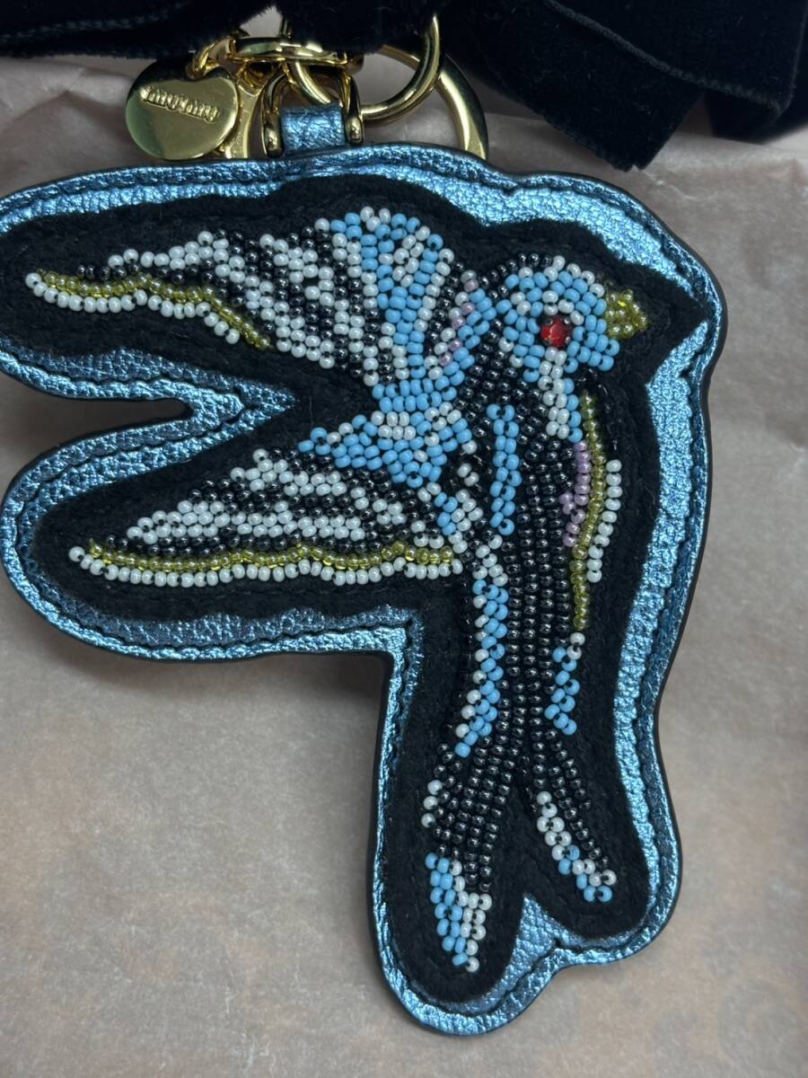 【F15108】Miu Miu ミュウミュウ★チャーム キーホルダー★鳥 ビーズ リボン★箱付