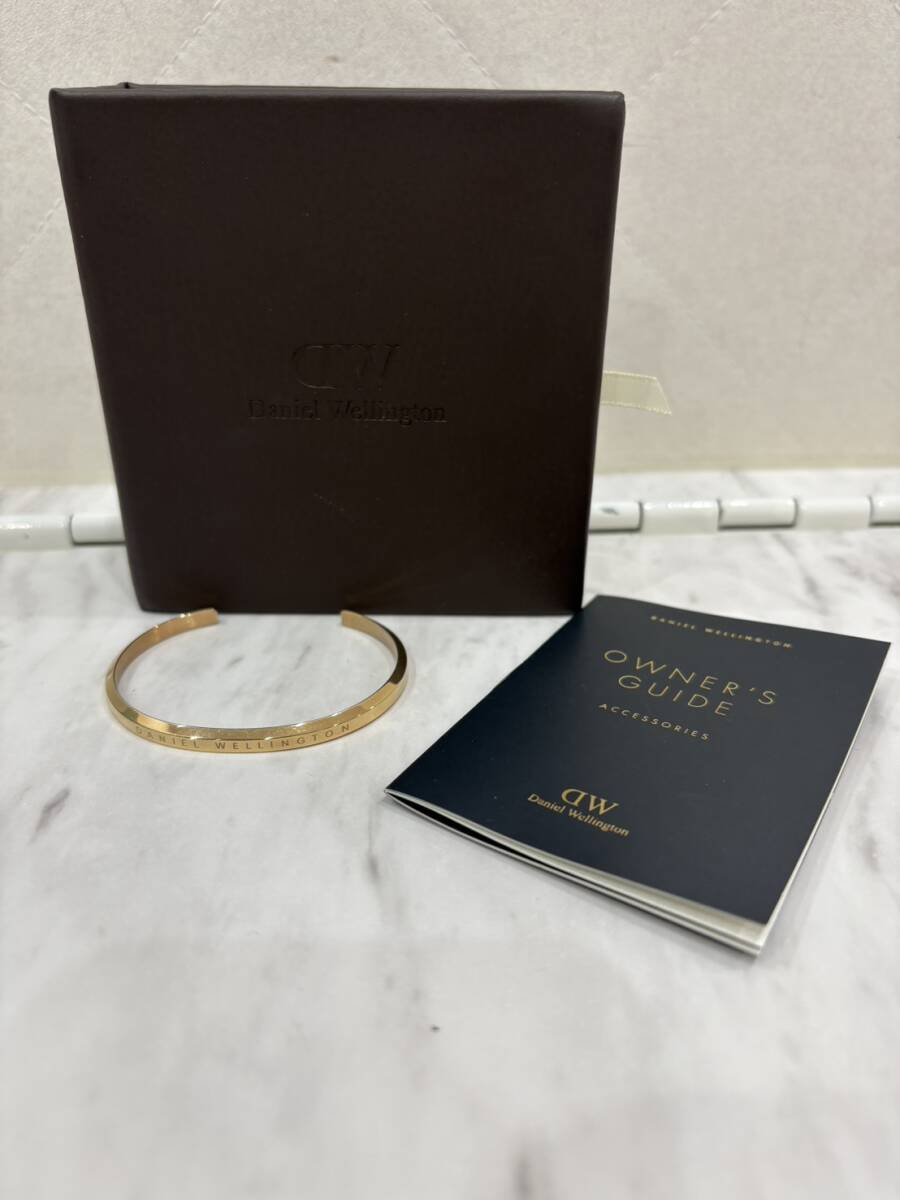 【SB11258】Daniel Wellington ダニエルウェリントン バングル ブレスレット ローズゴールド