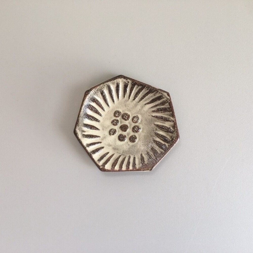 カネサン1893 手作り 花豆皿B A1922 豆皿 小皿 和食器 日本製