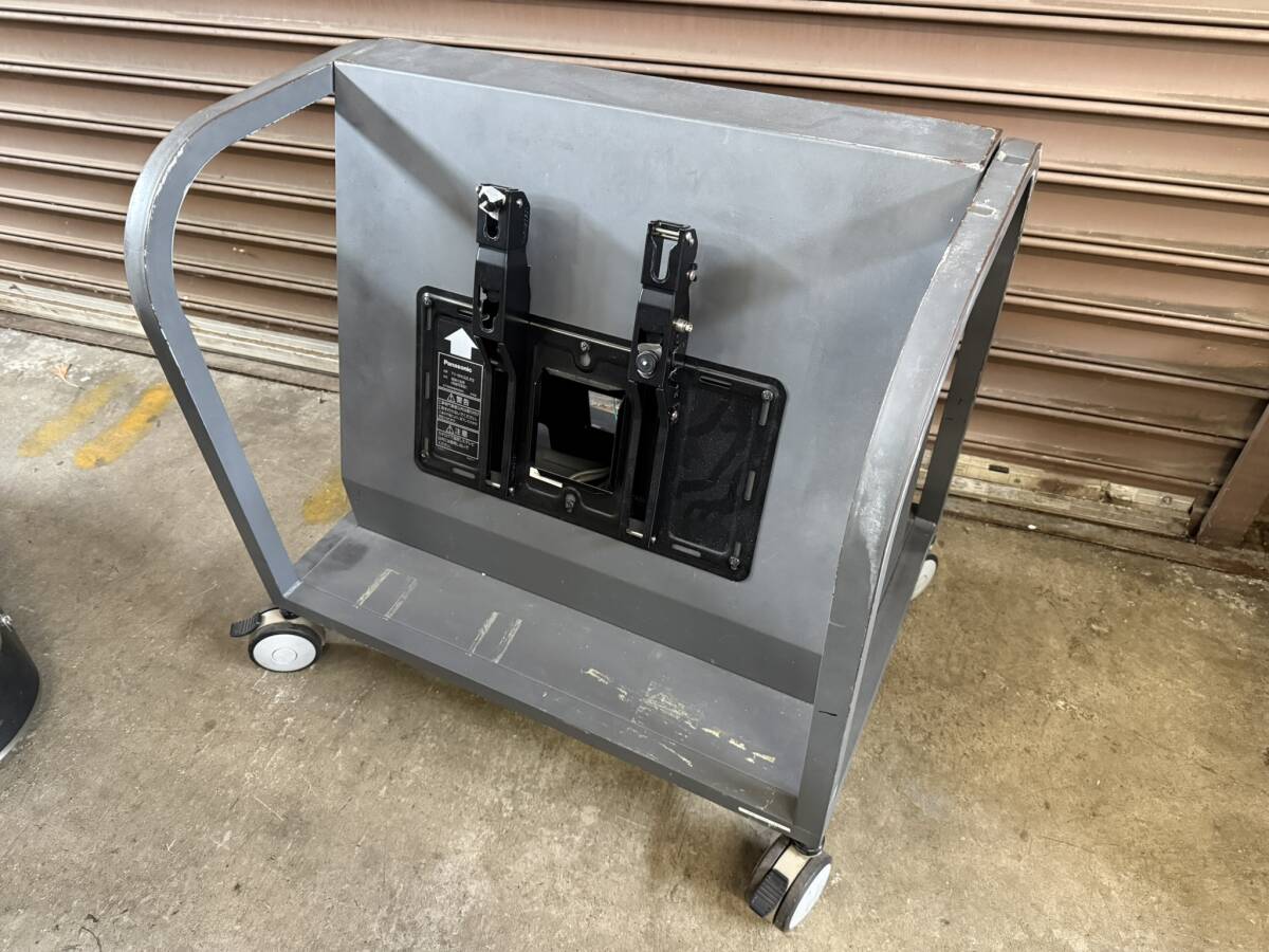 メーカー不明 スタジオ用フロアモニター台車 引取前提